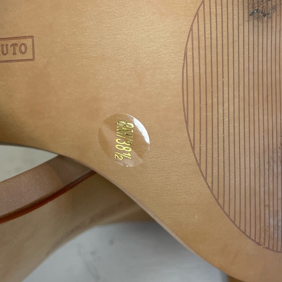 Vince Camuto ankle strap sandals - Picture 5 of 6